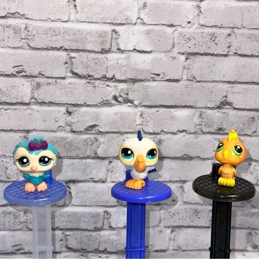 Littlest Pet Shop LPS PELICAN #707 OWL #1569 Cockatoo #120 Lot of 3 Birds Hasbro